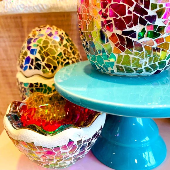 Mosaic Glass and Ceramic Easter Egg - Picture 9 of 10